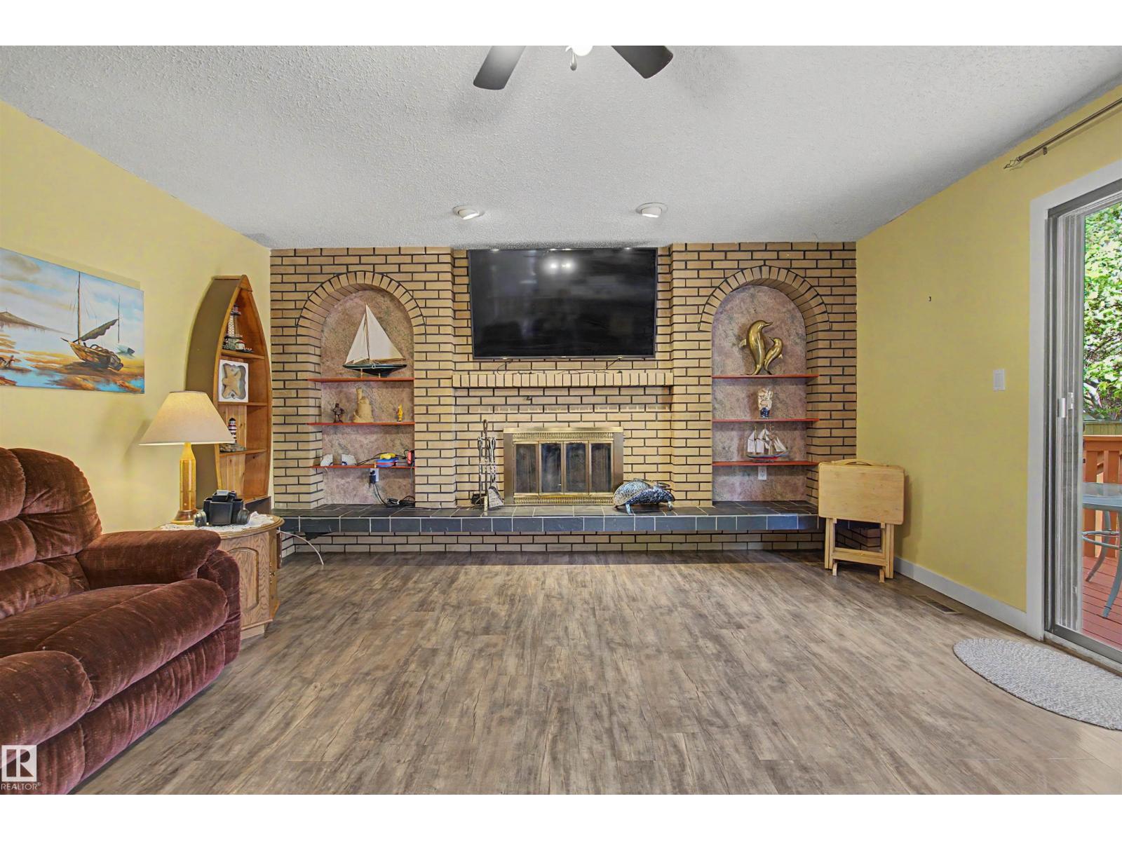 2068 45 ST NW - 19