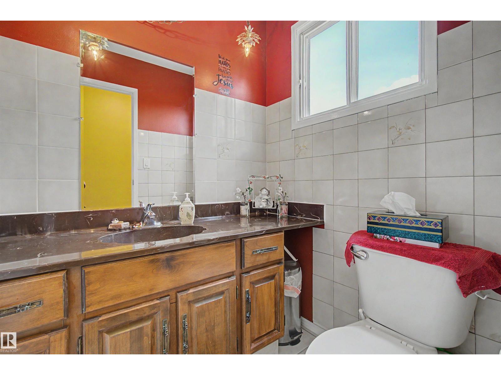 2068 45 ST NW - 23