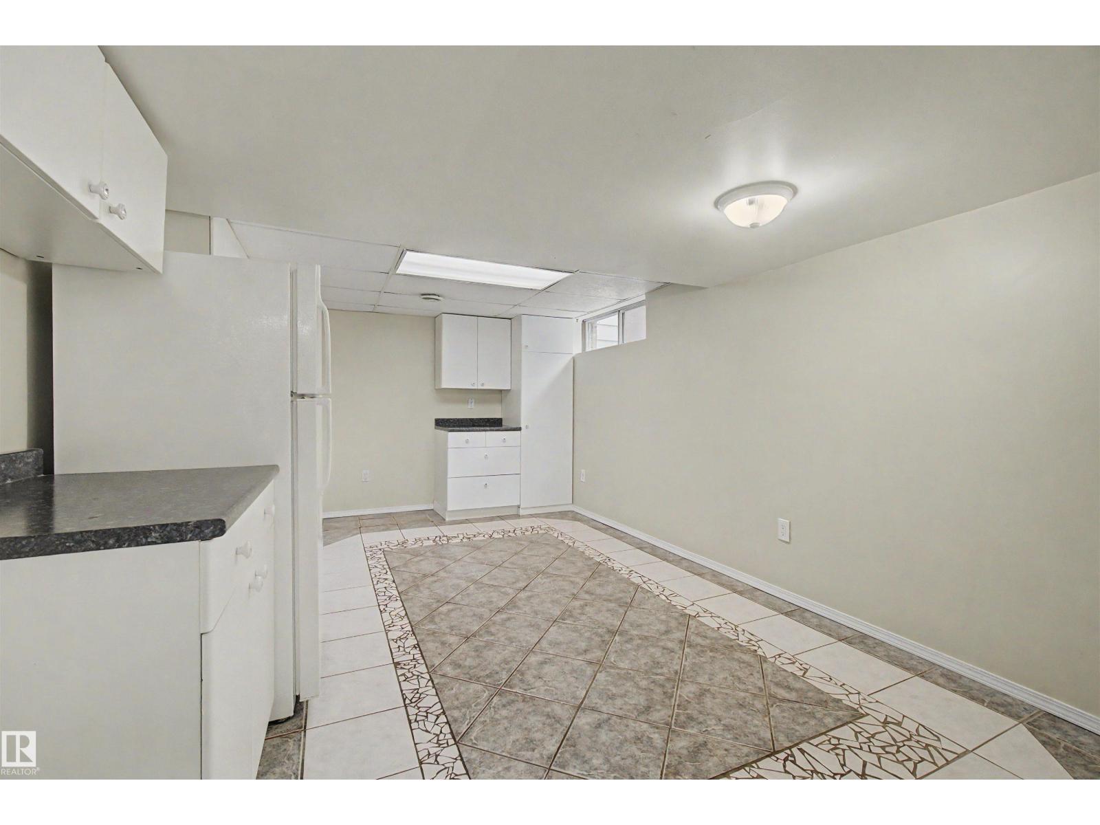 2068 45 ST NW - 41