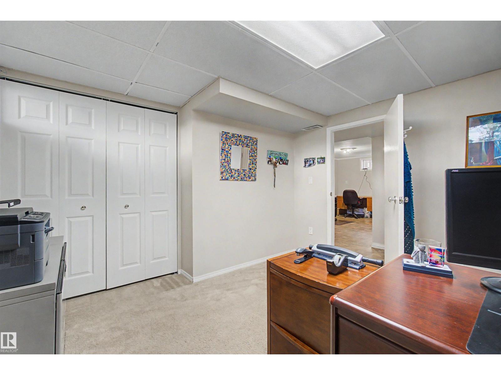 2068 45 ST NW - 45