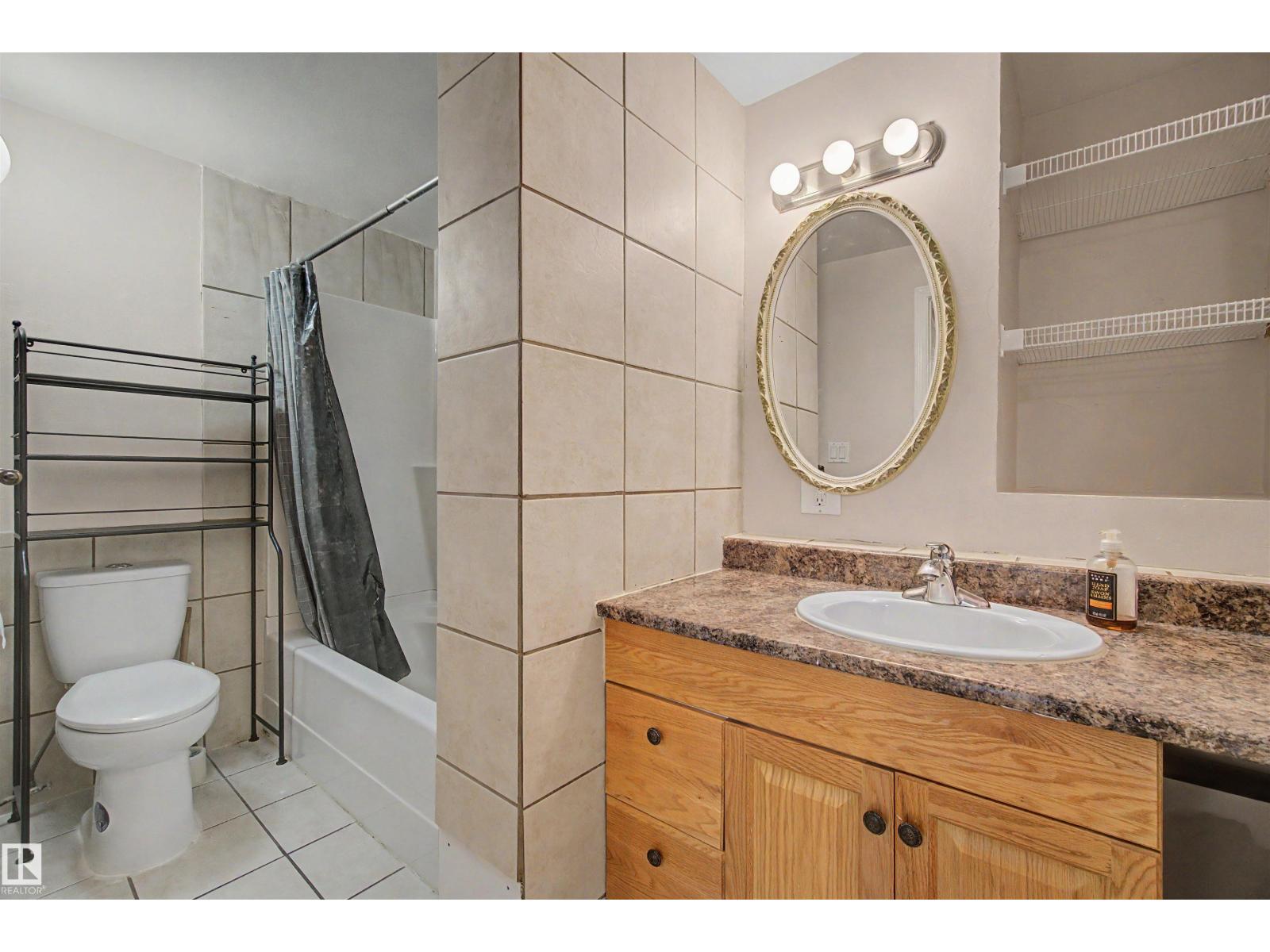 2068 45 ST NW - 47