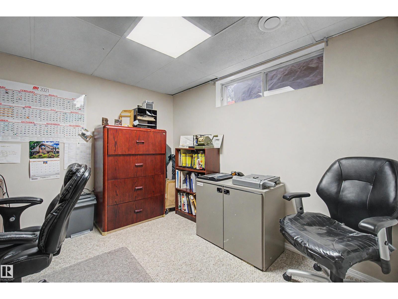 2068 45 ST NW - 48