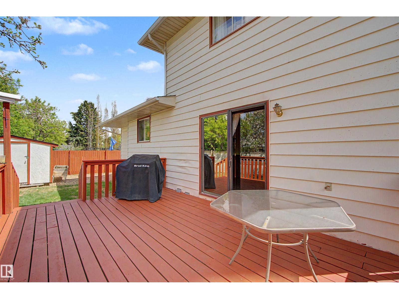 2068 45 ST NW - 50