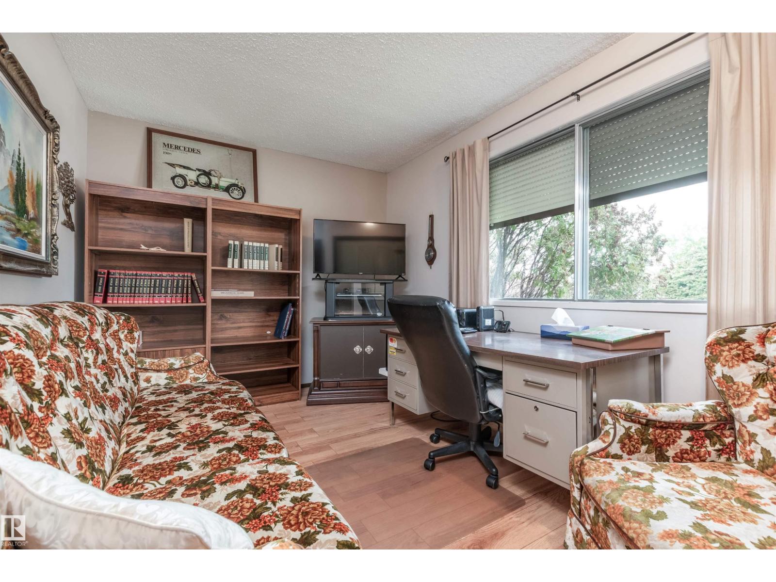 15811 119 ST NW - 19