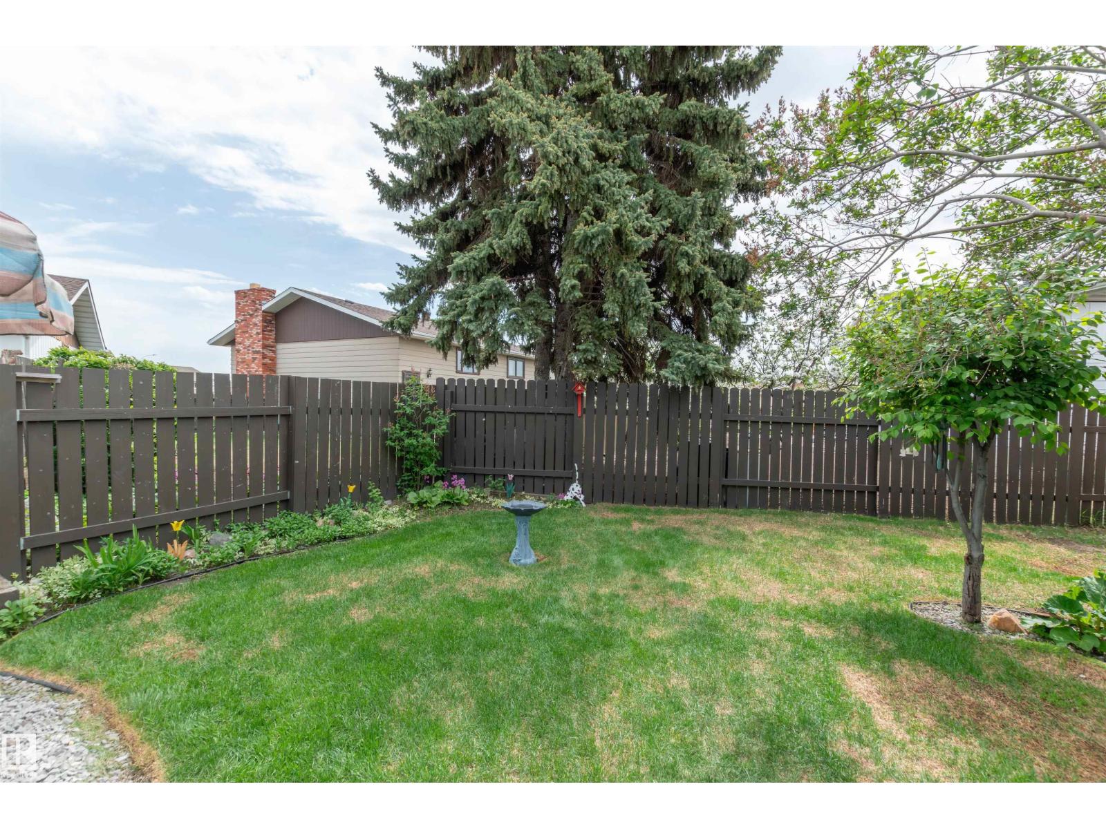 15811 119 ST NW - 33