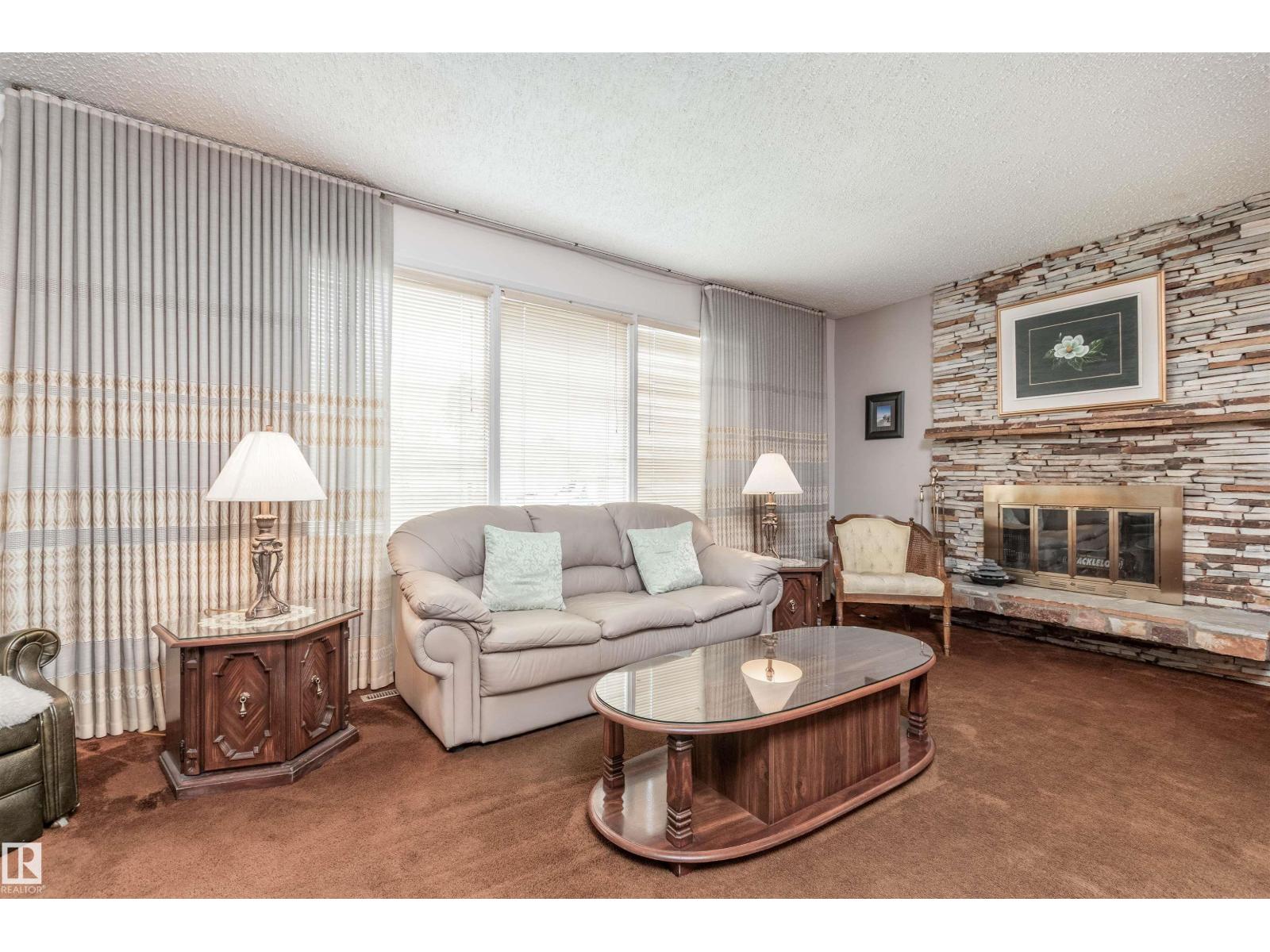 15811 119 ST NW - 5