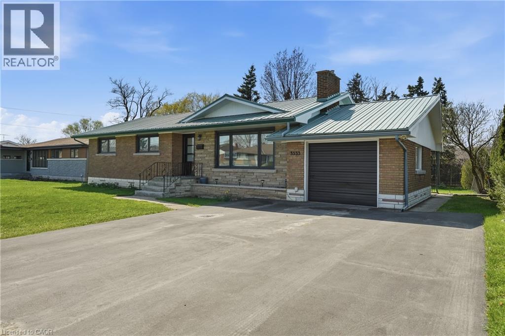 3533 DORCHESTER Road - Image 2