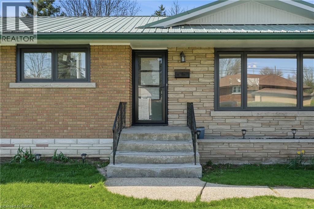 3533 DORCHESTER Road - Image 3