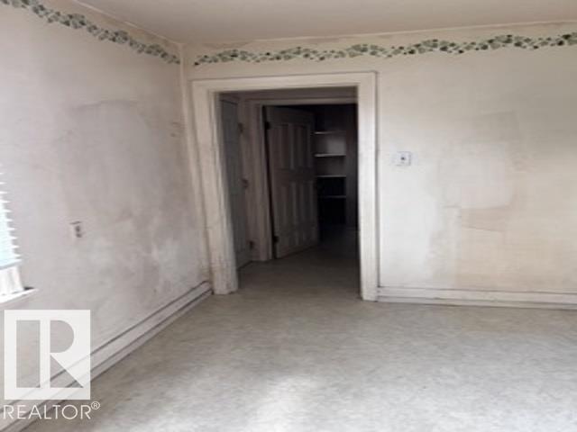 12242 91 ST NW - 9