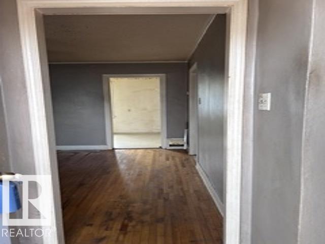 12242 91 ST NW - 4