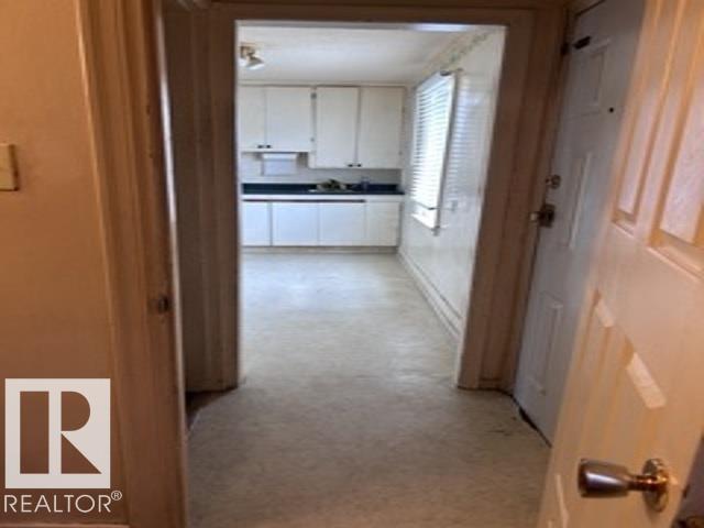 12242 91 ST NW - 7