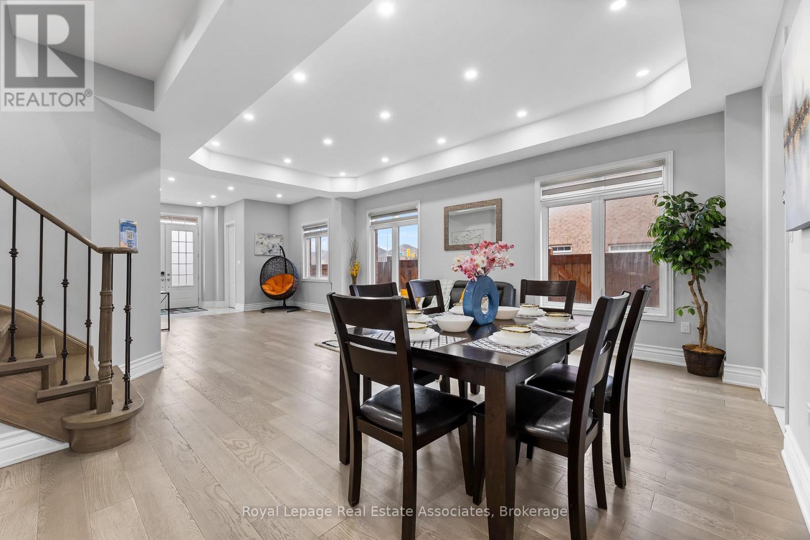 1796 GRANDVIEW STREET N - 10