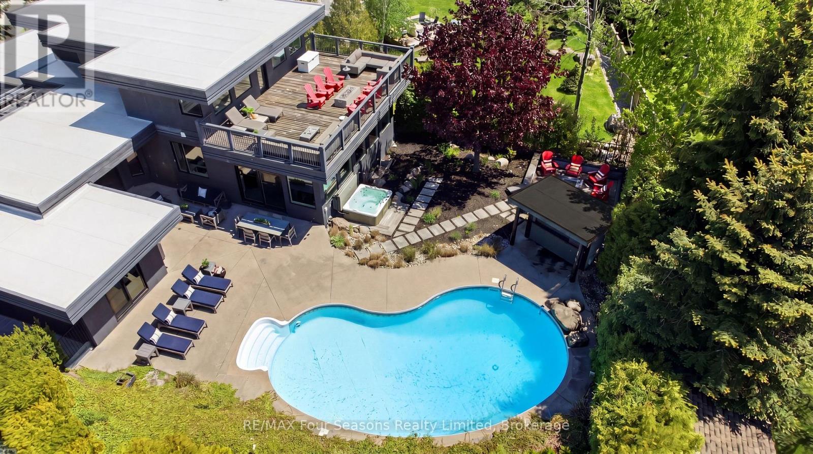 103 CORTINA CRESCENT - Image 2