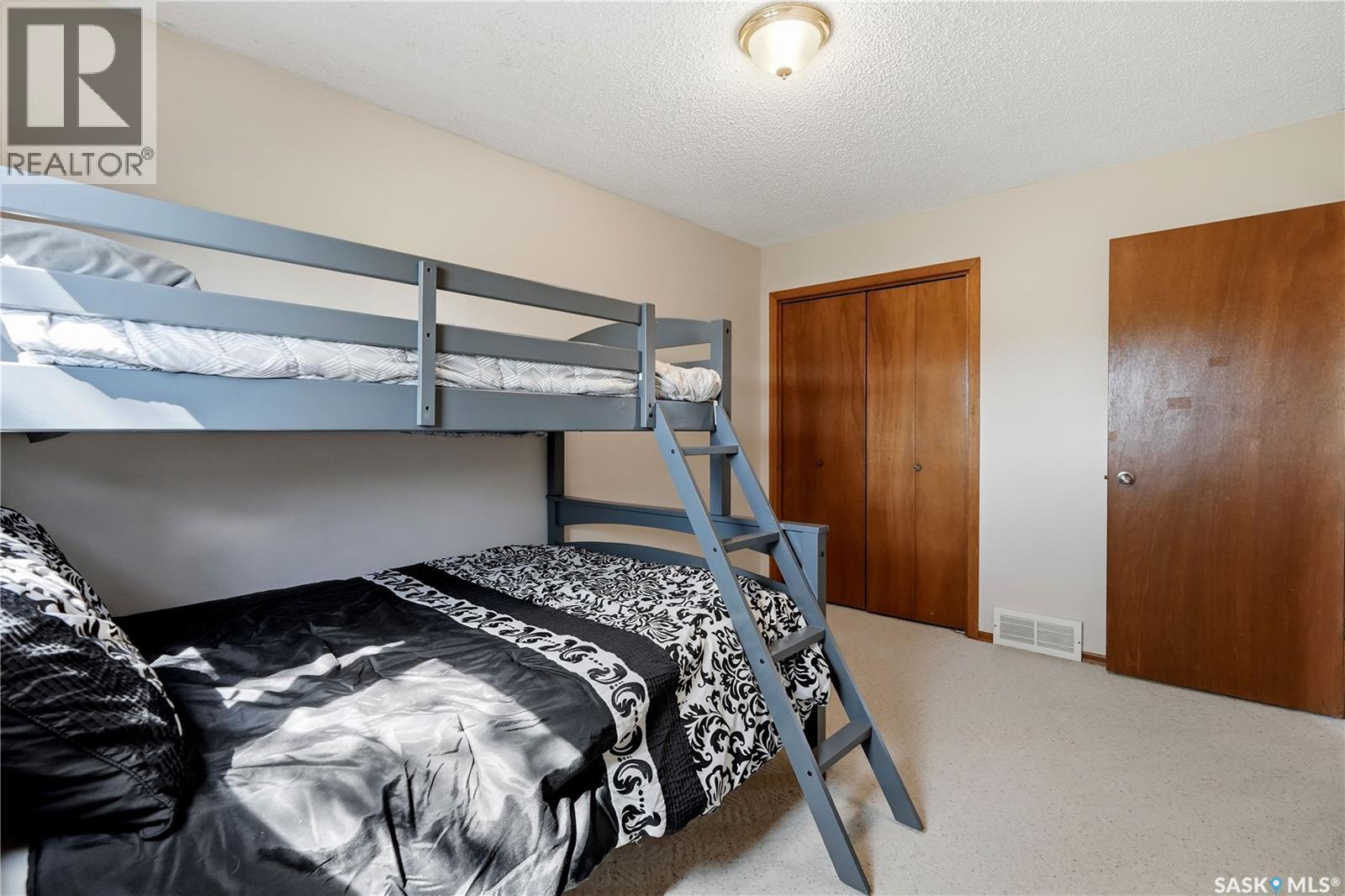 2447 Swayze CRESCENT - 31