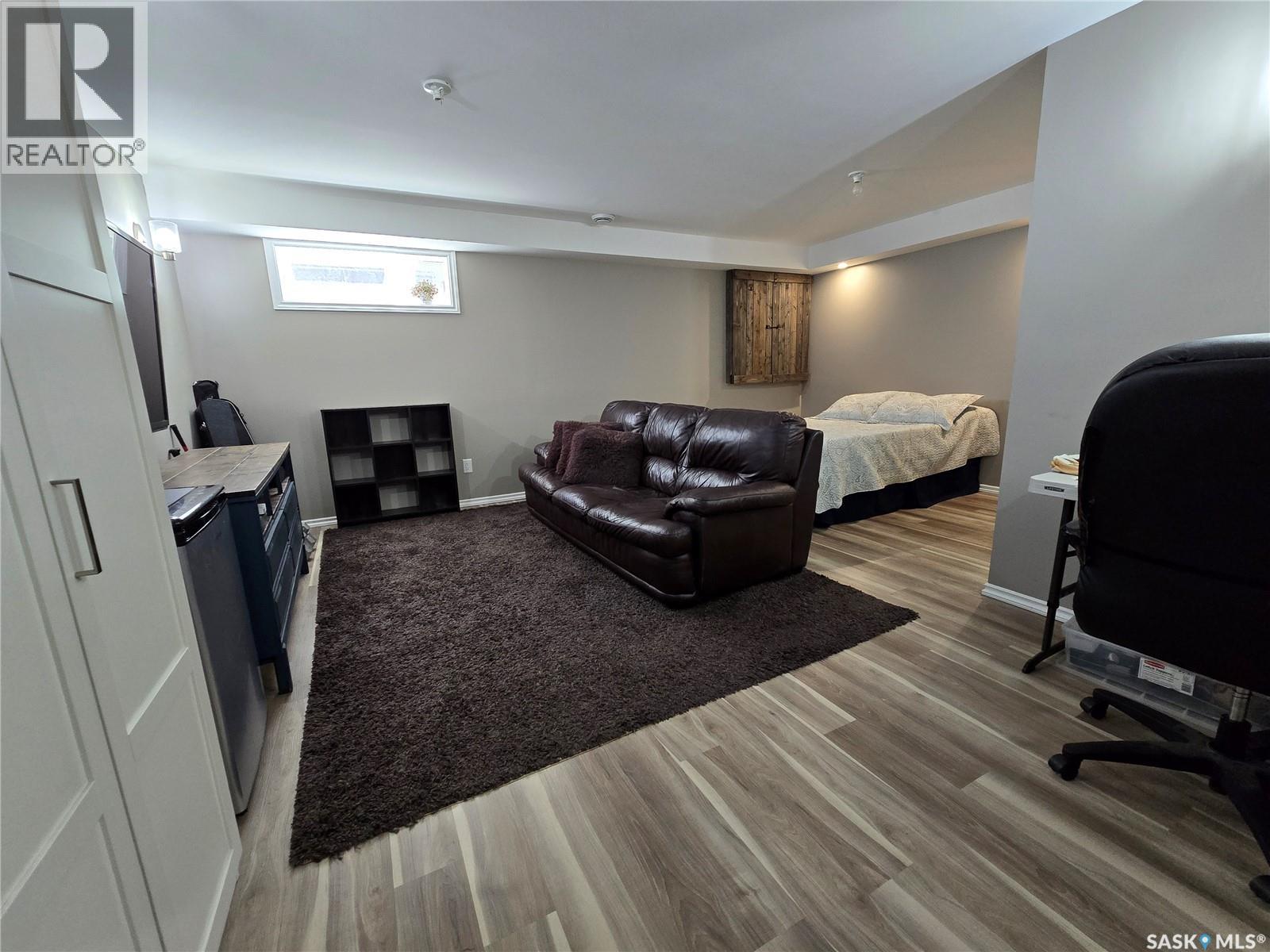 610 BARBER CRESCENT — photo 16