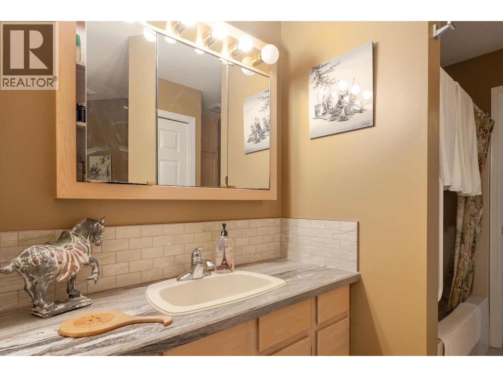 #1312 415 Commonwealth Road - 11