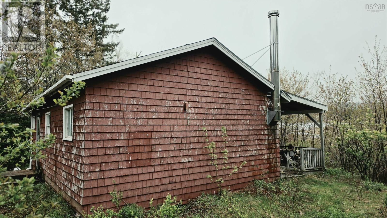 105 Evergreen Road - 5