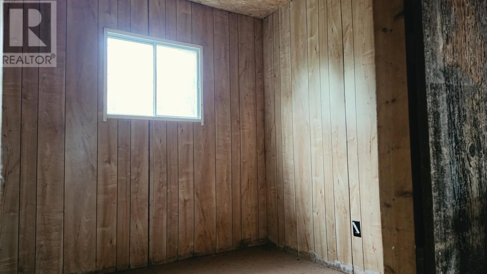 105 Evergreen Road - 11