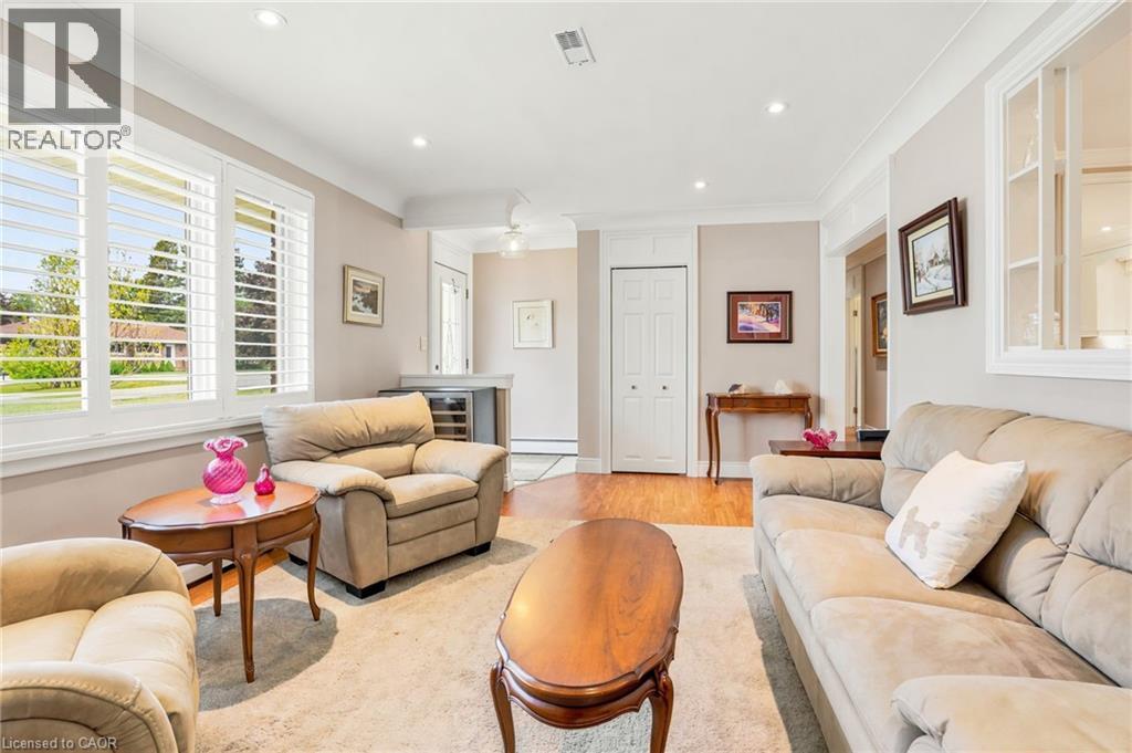 6 STEWART Drive - 4