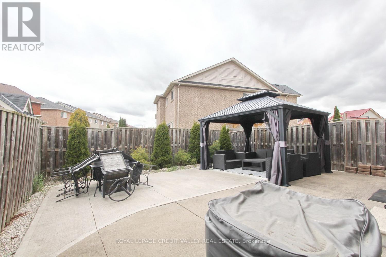 4 KANATA ROAD - 48