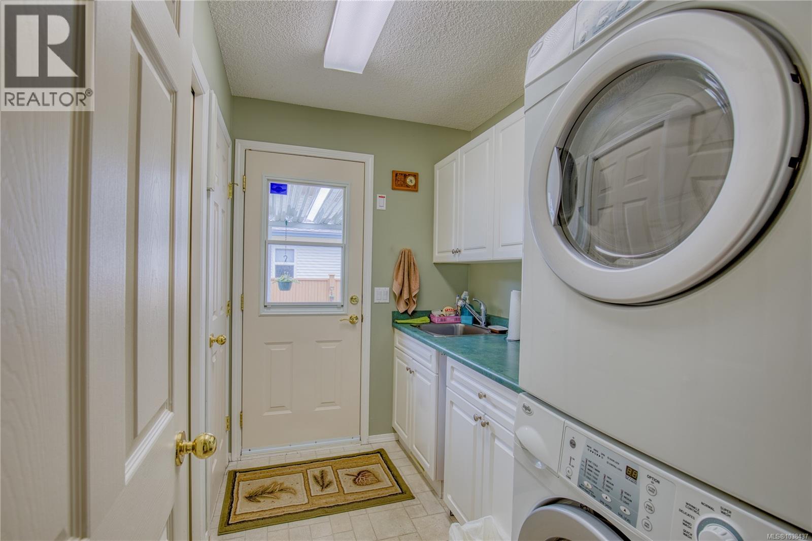 3896 King Arthur Dr - 19