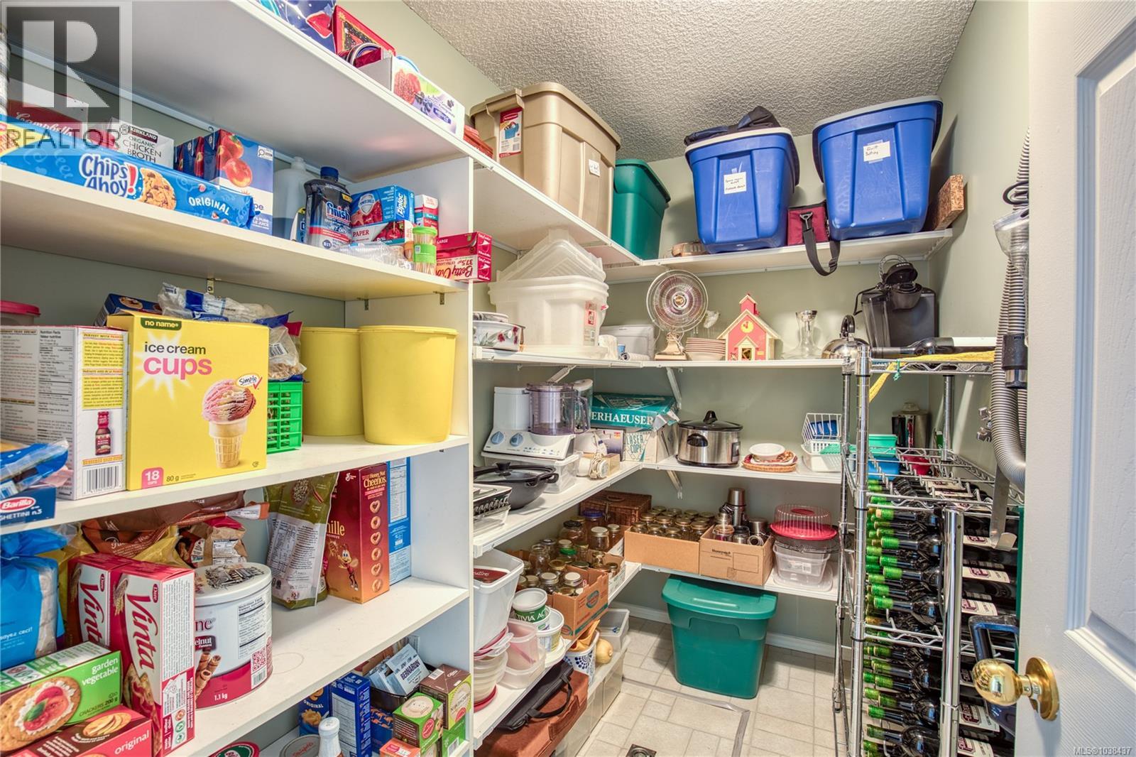 3896 King Arthur Dr - 20