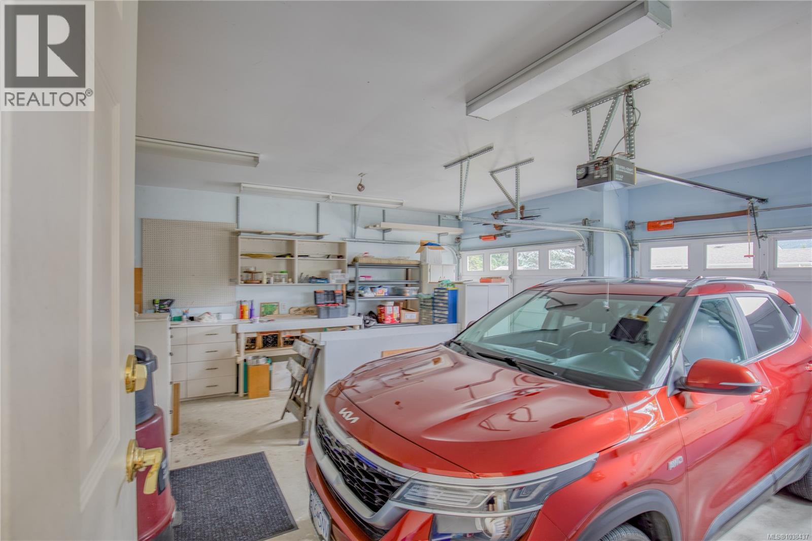 3896 King Arthur Dr - 21
