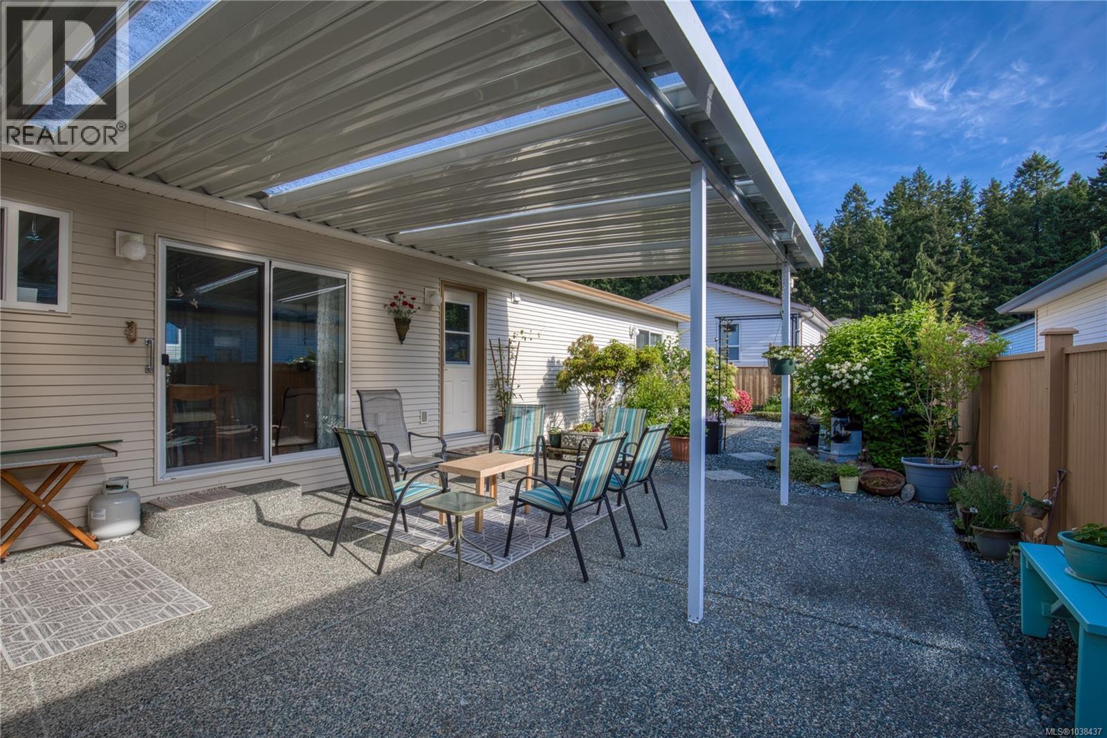 3896 King Arthur Dr - 23