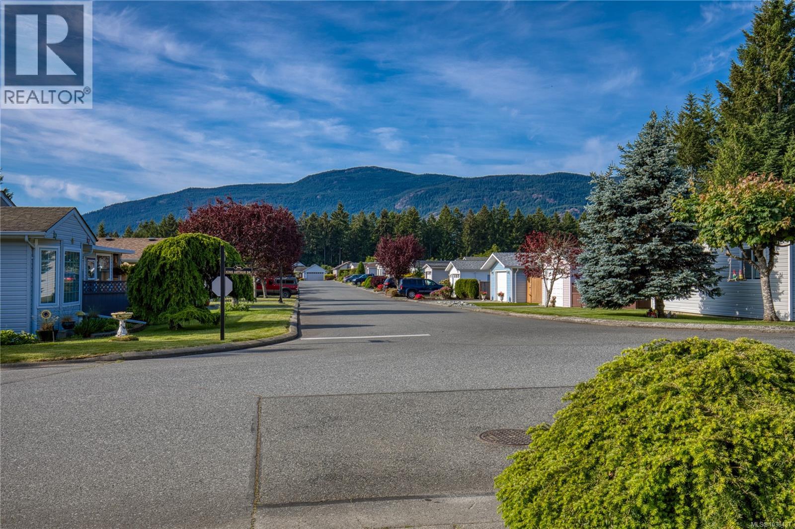 3896 King Arthur Dr - 28