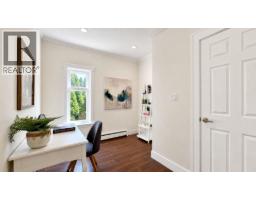 1277 Charter Hill Drive, Coquitlam, BC V3E1P1 Photo 16
