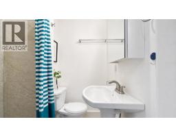 1277 Charter Hill Drive, Coquitlam, BC V3E1P1 Photo 17