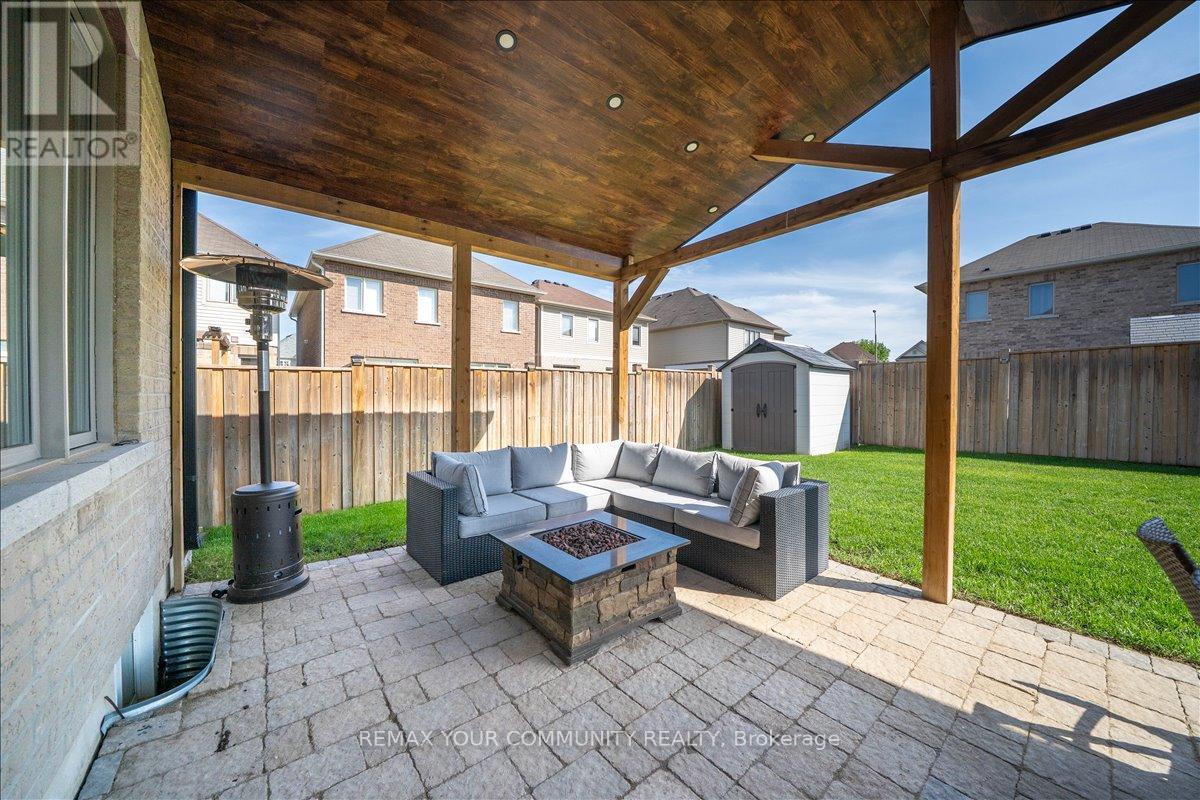 57 STRACHAN TRAIL - 39