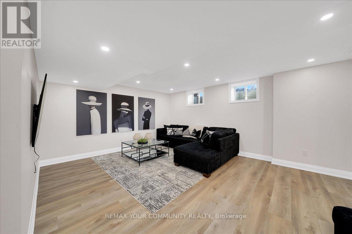 57 STRACHAN TRAIL - 32