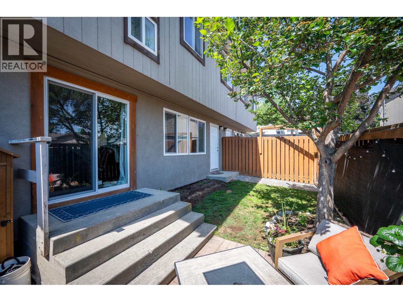 #114 870 MCQUEEN Drive - 28