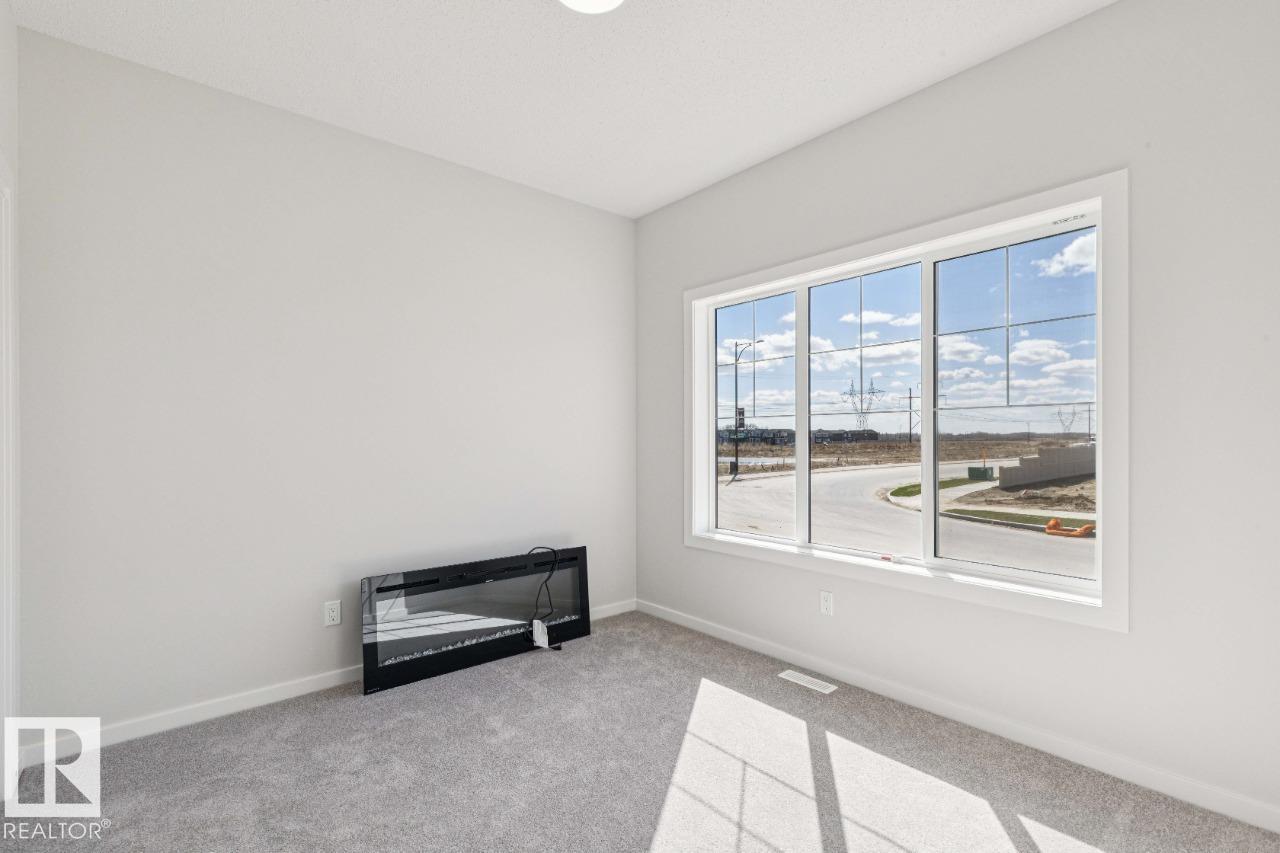 305 EDGEMONT DR NW - 4