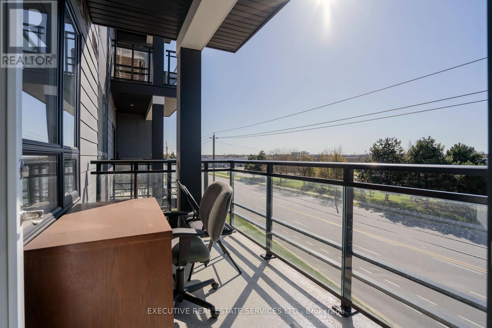 #322 251 NORTHFIELD DRIVE E - 26