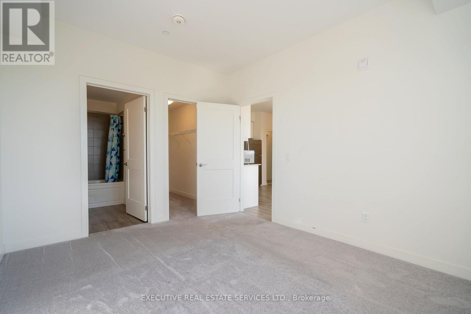#322 251 NORTHFIELD DRIVE E - 32