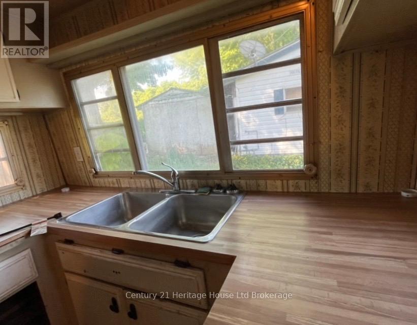 5 HILLCREST - 596101 OXFORD 59 HIGHWAY - 14