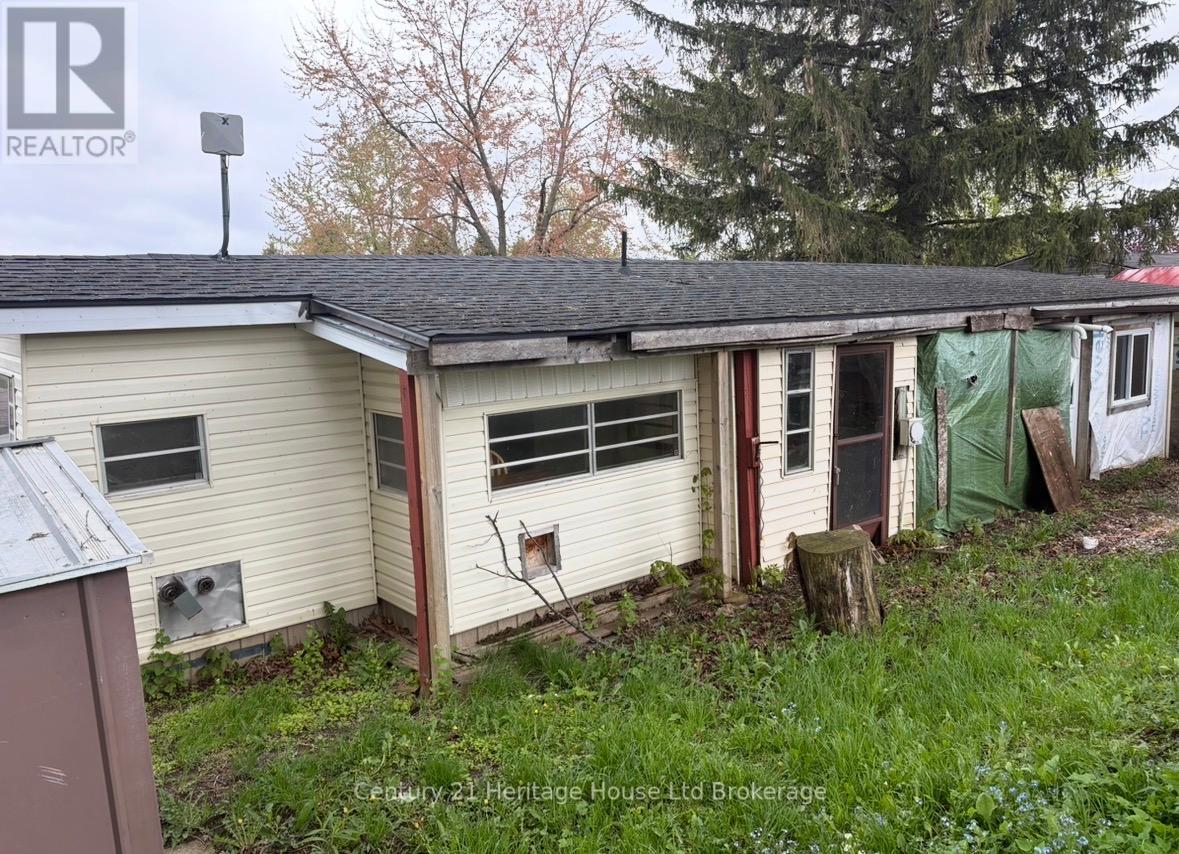 5 HILLCREST - 596101 OXFORD 59 HIGHWAY - 25
