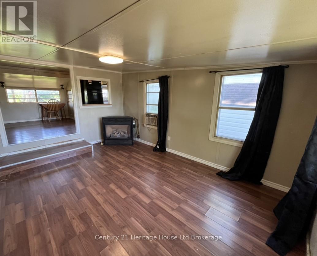 5 HILLCREST - 596101 OXFORD 59 HIGHWAY - 9