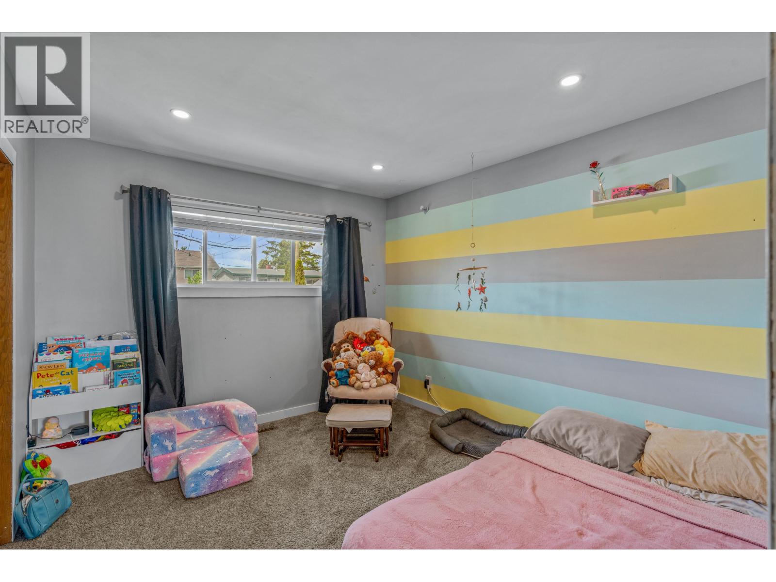 393 IRWIN STREET - 11