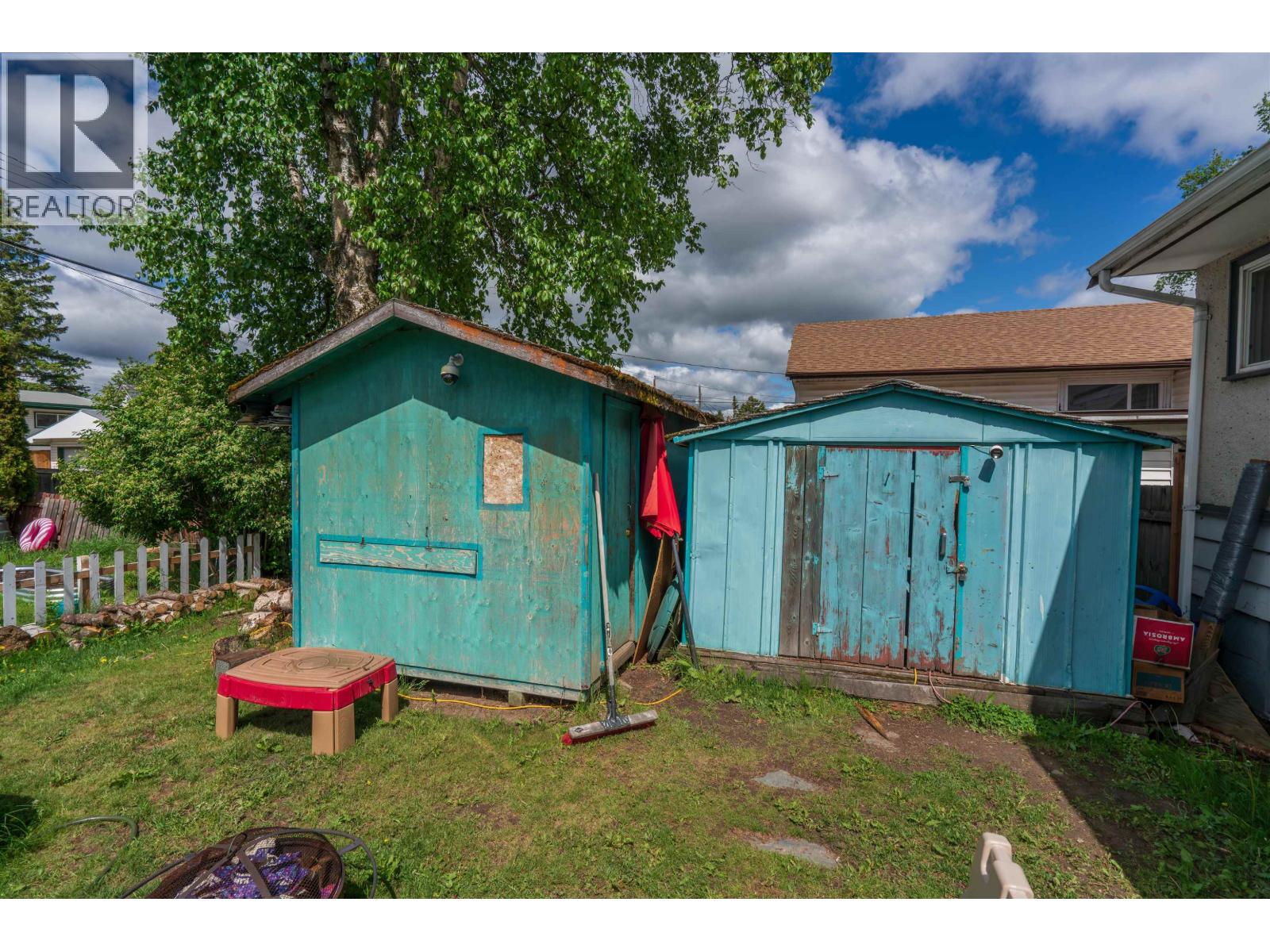 393 IRWIN STREET - 25