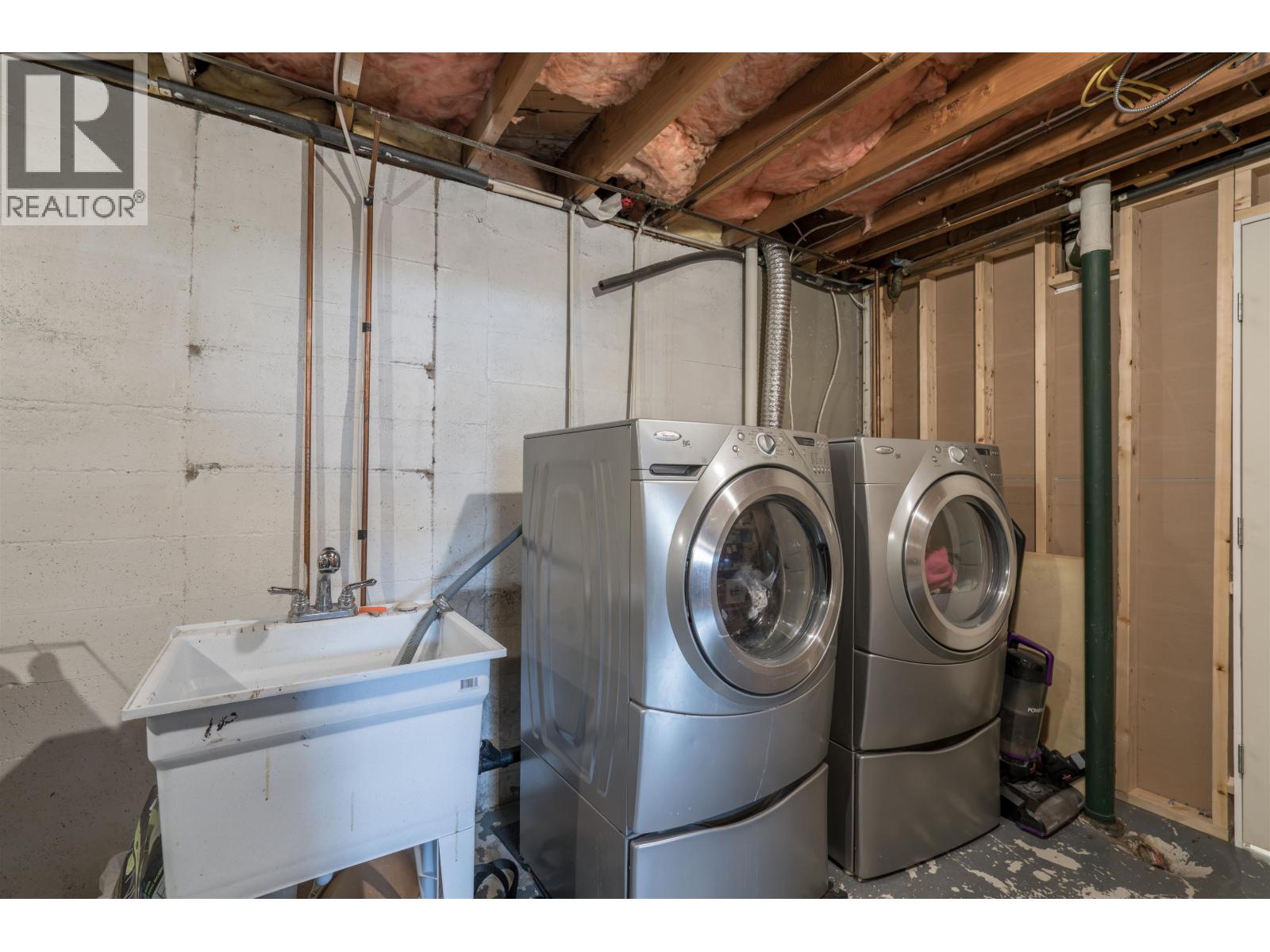 393 IRWIN STREET - 27