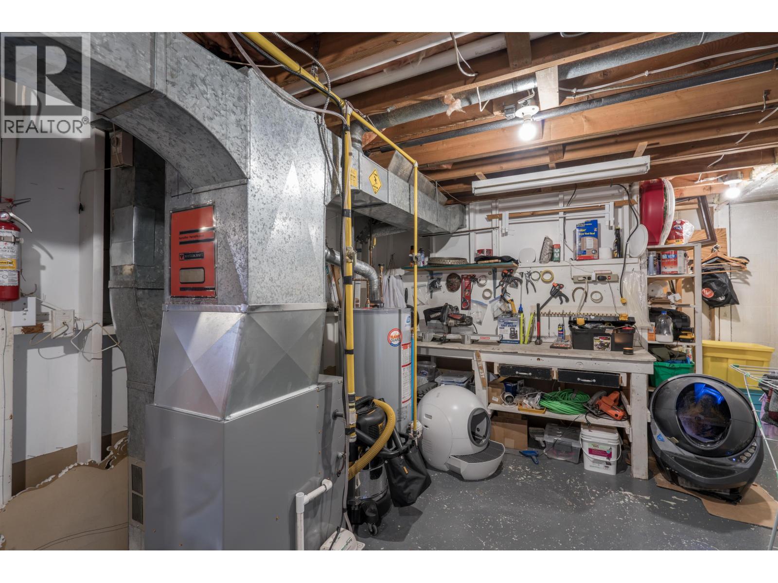 393 IRWIN STREET - 28