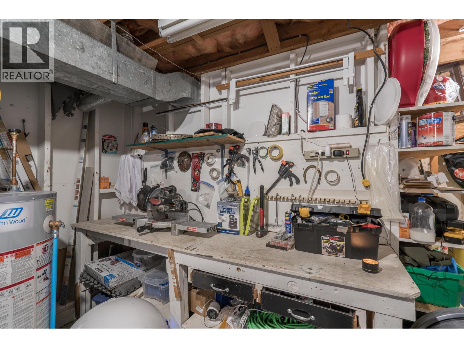393 IRWIN STREET - 29