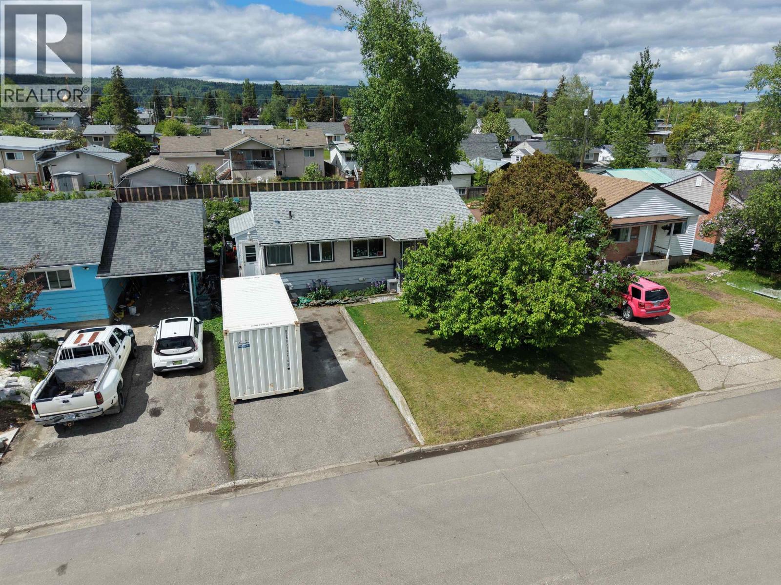 393 IRWIN STREET - 31