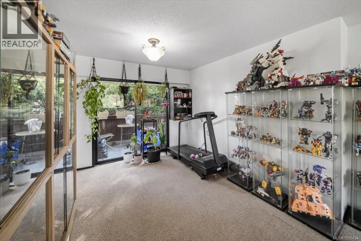 891 Admirals Rd - 20