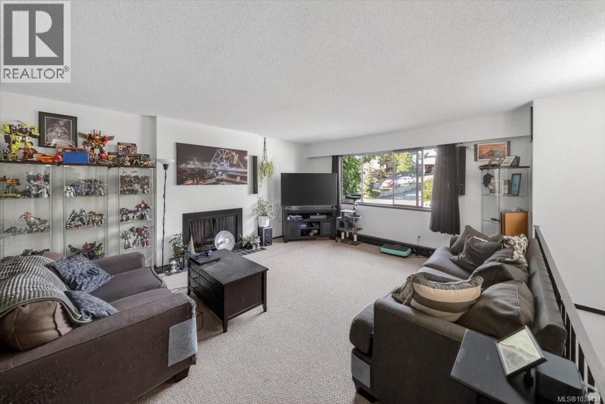 891 Admirals Rd - 26