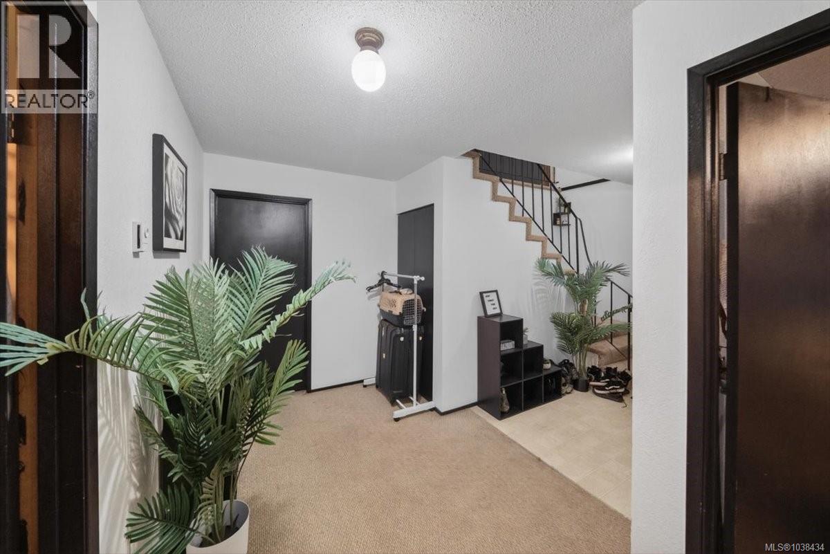 891 Admirals Rd - 7