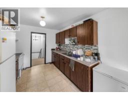 891 Admirals Rd, Esquimalt, BC V9A2P1 Photo 19